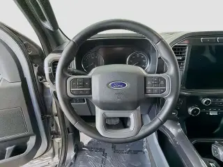 Ford F-150 2023 4x4 XL 4dr SuperCrew 5.5 ft. SB