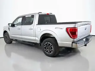 Ford F-150 2023 4x4 XL 4dr SuperCrew 5.5 ft. SB