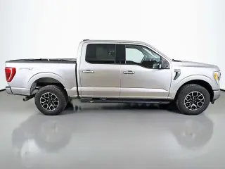 Ford F-150 2023 4x4 XL 4dr SuperCrew 5.5 ft. SB
