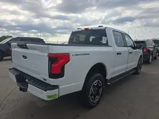 Ford F-150 Lightning 2023 AWD XLT 4dr SuperCrew 5.5 ft. SB