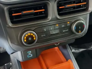 Ford Maverick 2023 AWD XL 4dr SuperCrew 4.5 ft. SB