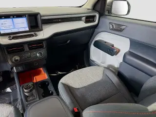 Ford Maverick 2023 AWD XL 4dr SuperCrew 4.5 ft. SB