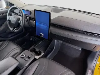 Ford Mustang Mach-E 2023 Premium 4dr SUV