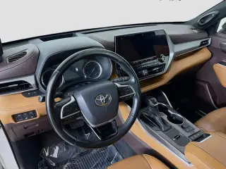 Toyota Highlander Hybrid 2022 AWD Platinum 4dr SUV