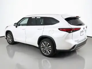Toyota Highlander Hybrid 2022 AWD Platinum 4dr SUV