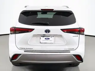 Toyota Highlander Hybrid 2022 AWD Platinum 4dr SUV