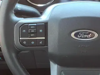 Ford F-150 2023 4x4 Lariat 4dr SuperCrew 5.5 ft. SB