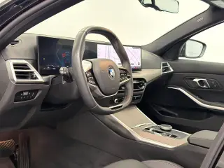 BMW 3 Series 2025 AWD 330i xDrive 4dr Sedan