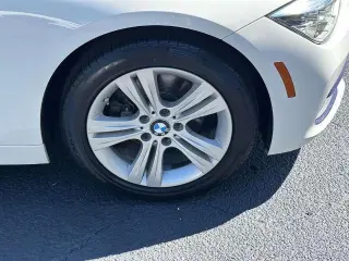 BMW 3 Series 2016 AWD 328i xDrive 4dr Sedan SULEV