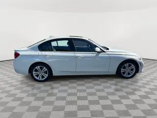 BMW 3 Series 2016 AWD 328i xDrive 4dr Sedan SULEV