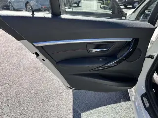 BMW 3 Series 2016 AWD 328i xDrive 4dr Sedan SULEV