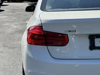 BMW 3 Series 2016 AWD 328i xDrive 4dr Sedan SULEV