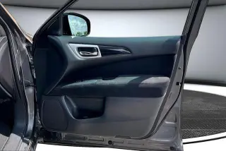 Nissan Pathfinder 2016 4x4 S 4dr SUV