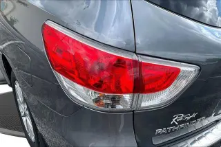 Nissan Pathfinder 2016 4x4 S 4dr SUV