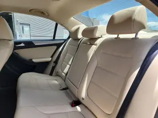Volkswagen Jetta 2017 1.4T SE 4dr Sedan 6A