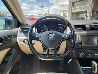 Volkswagen Jetta 2017 1.4T SE 4dr Sedan 6A