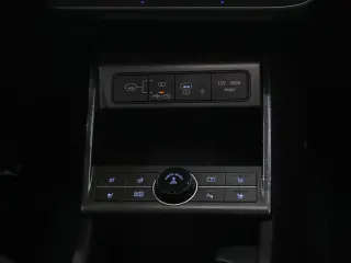 Hyundai KONA 2025 AWD Limited 4dr Crossover
