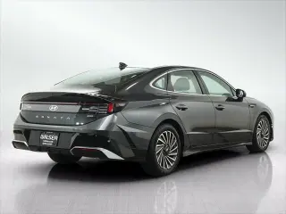 Hyundai SONATA Hybrid 2025 SEL 4dr Sedan