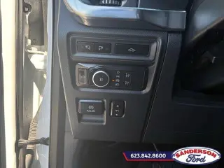 Ford F-150 2021 4x4 Platinum 4dr SuperCrew 5.5 ft. SB