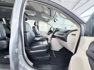 2015 Chrysler Town & Country