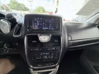 2015 Chrysler Town & Country