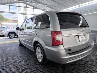 2015 Chrysler Town & Country