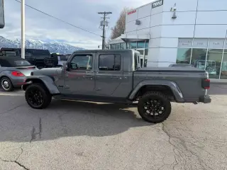 2022 Jeep Gladiator