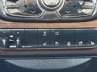 2013 Ram 1500 Laramie