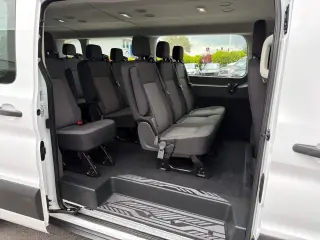 2023 Ford Transit Passenger Wagon XLT