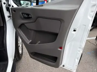 2023 Ford Transit Passenger Wagon XLT