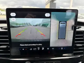 2023 Ford Transit Passenger Wagon XLT
