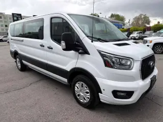 2023 Ford Transit Passenger Wagon XLT