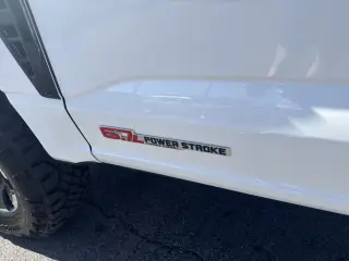 2025 Ford Super Duty F-350 SRW Platinum