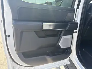 2025 Ford Super Duty F-350 SRW Platinum