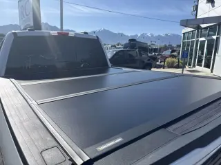 2025 Ford Super Duty F-350 SRW Platinum