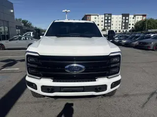 2025 Ford Super Duty F-350 SRW Platinum