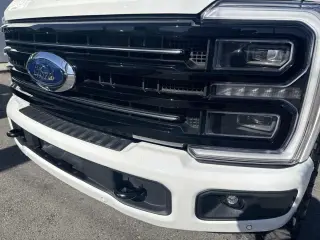 2025 Ford Super Duty F-350 SRW Platinum