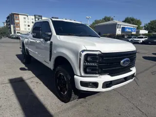 2025 Ford Super Duty F-350 SRW Platinum