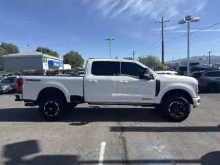 2025 Ford Super Duty F-350 SRW Platinum