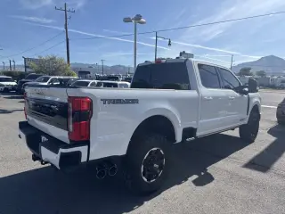 2025 Ford Super Duty F-350 SRW Platinum
