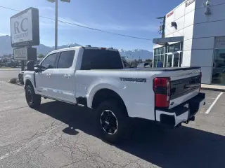 2025 Ford Super Duty F-350 SRW Platinum