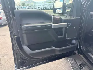 2017 Ford Super Duty F-350 SRW Platinum