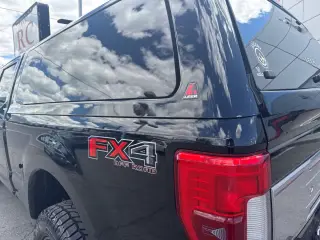 2017 Ford Super Duty F-350 SRW Platinum