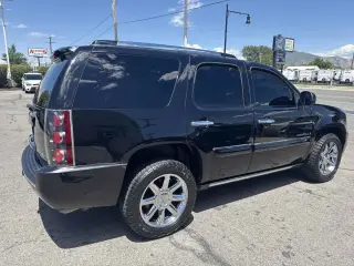 2007 GMC Yukon Denali