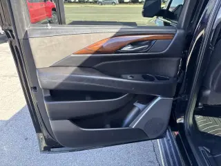 2019 Cadillac Escalade ESV Premium Luxury