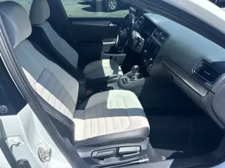 2016 Volkswagen Jetta Sedan 1.8T Sport