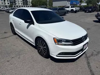 2016 Volkswagen Jetta Sedan 1.8T Sport