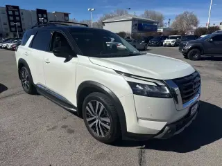 2022 Nissan Pathfinder