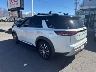 2022 Nissan Pathfinder