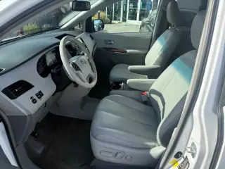 2011 Toyota Sienna